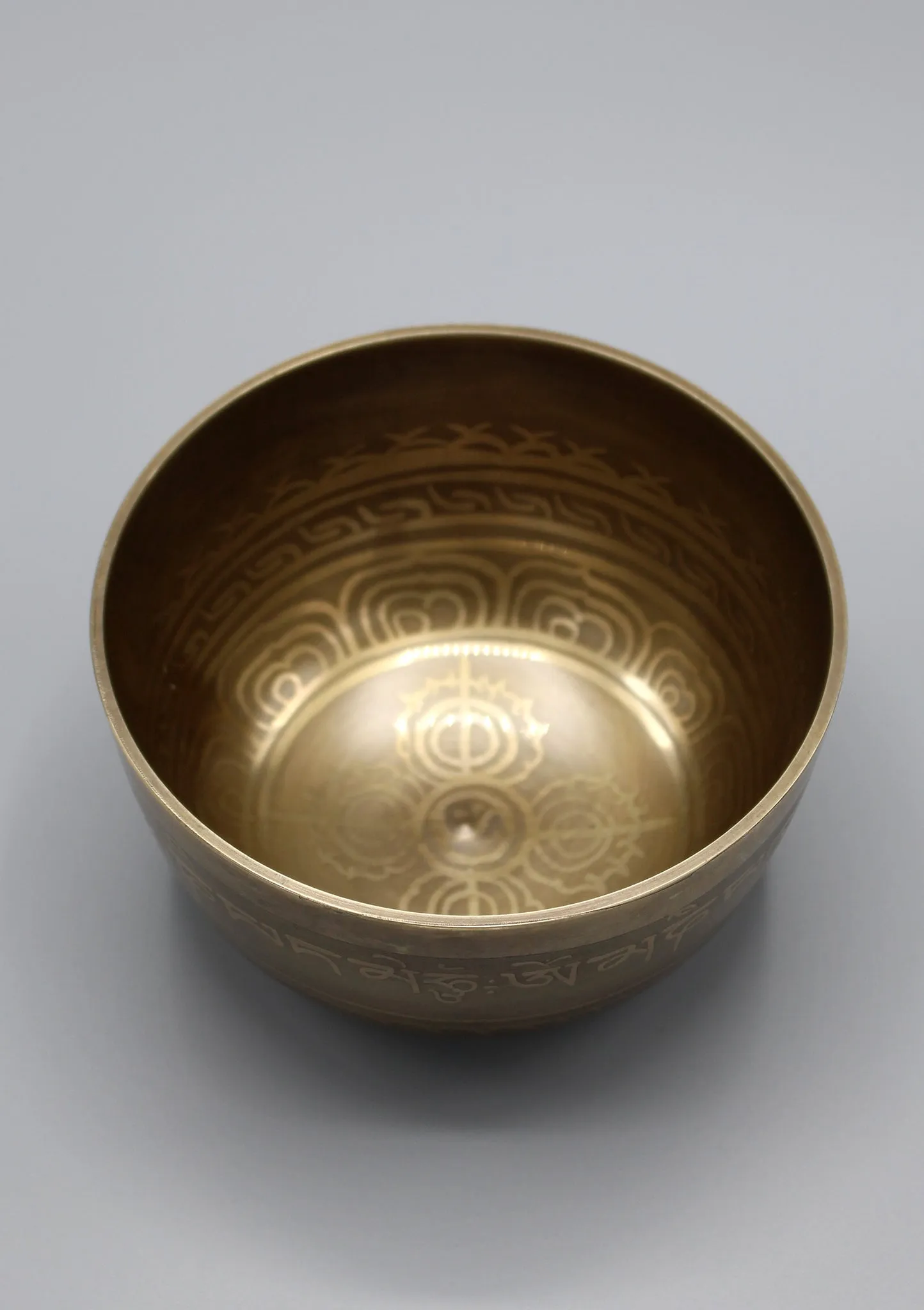 Double Dorjee And Tibetan Mantras Singing Bowl