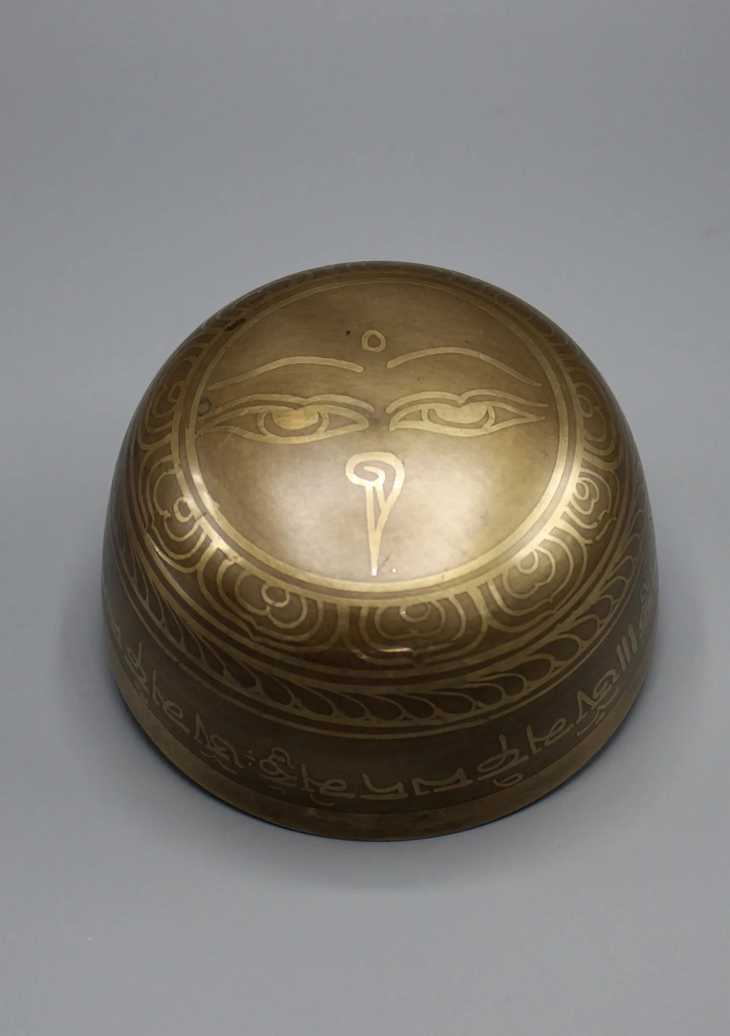 Double Dorjee And Tibetan Mantras Singing Bowl