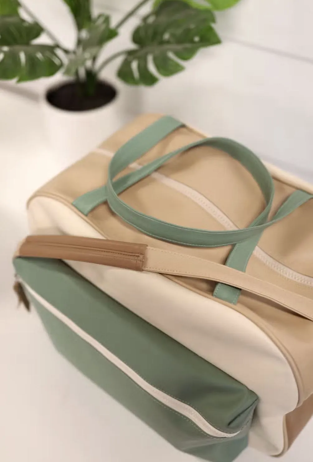 Green, Mama Travel Bag