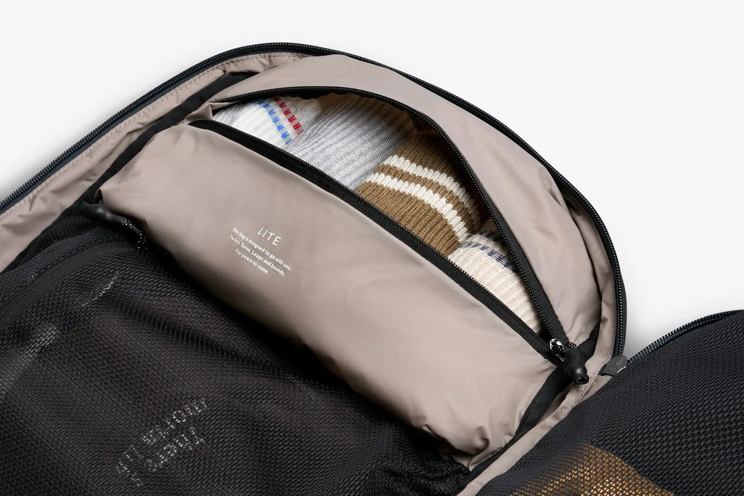 Lite Travel Pack 38L