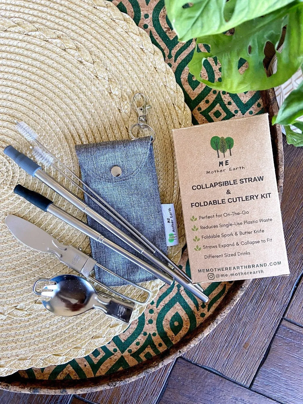 Me Mother Earth: Collapsible Straw and Cutlery Set