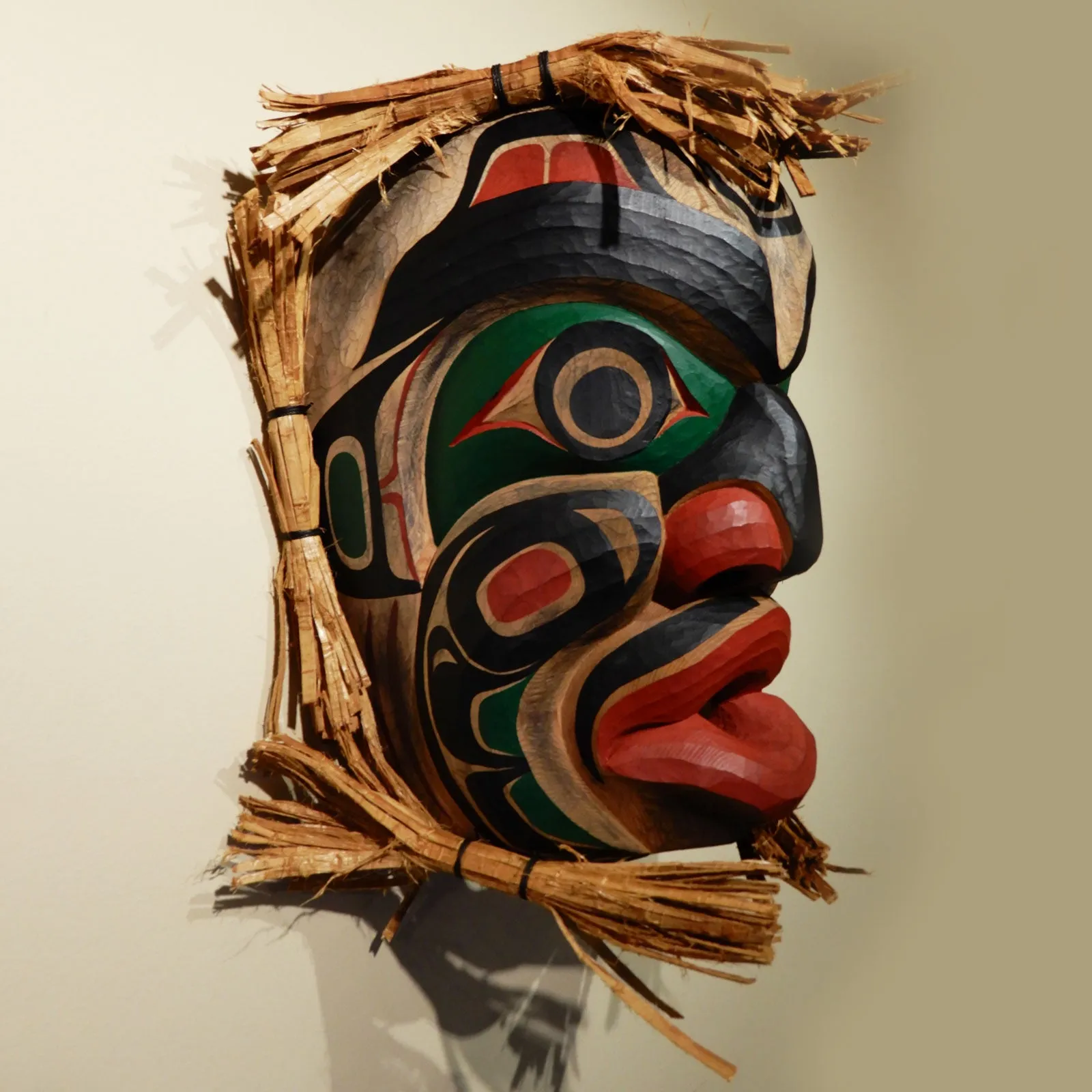 Nakwaxda'xw Speaker Mask