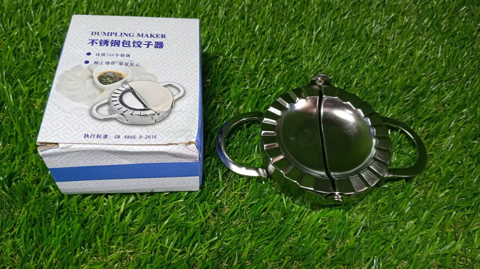 Stainless Steel Dumpling Maker, Dough Cutter Pie Mold Tool.