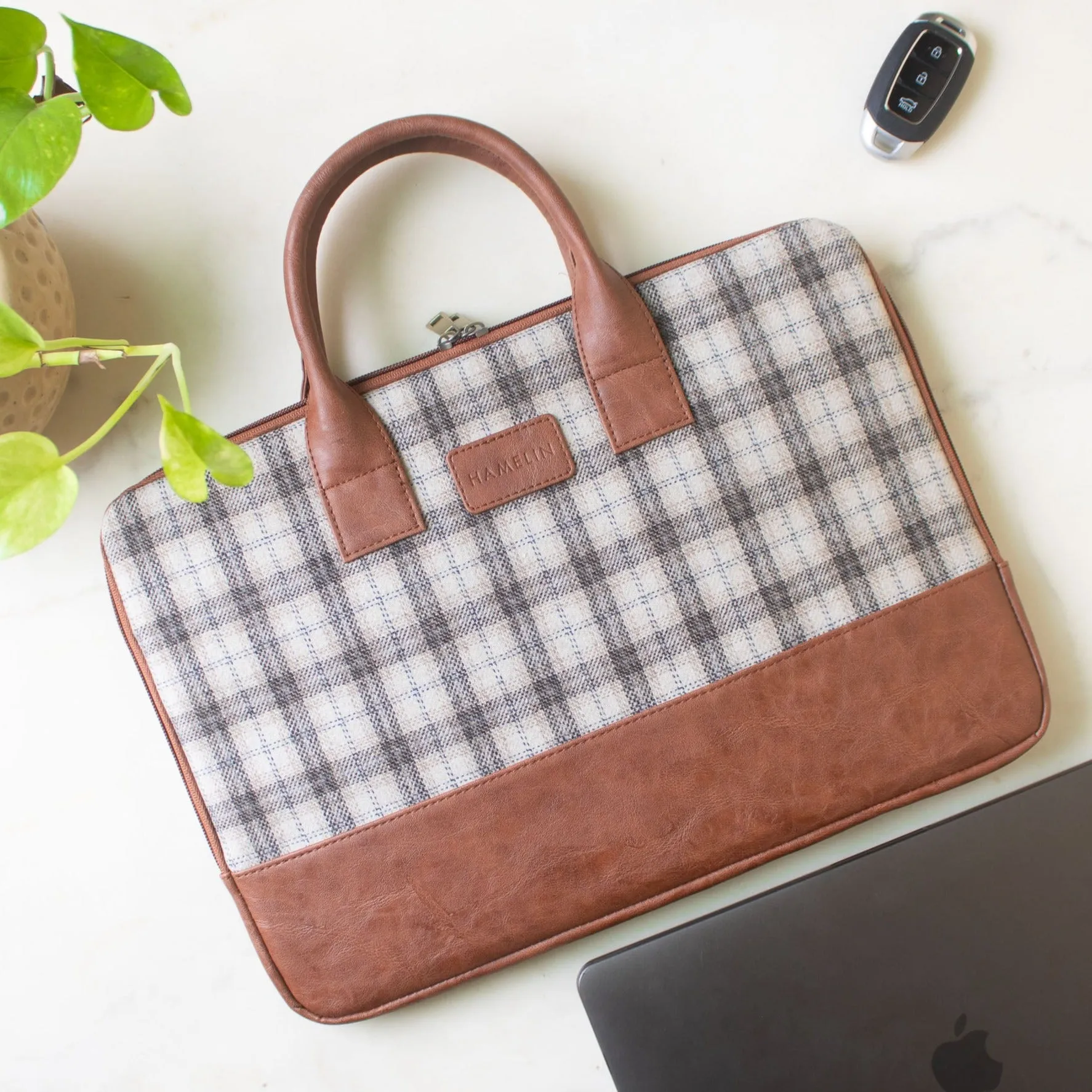 Theo Sleek Laptop Bag (Greige Twill)